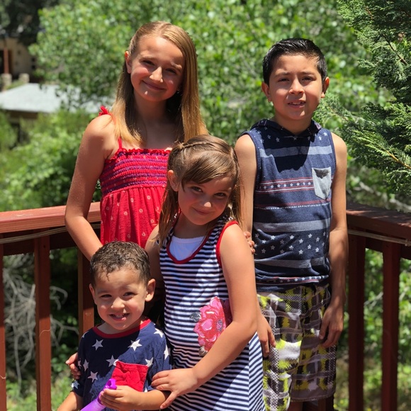 Meet your Posher, Nayeli - Picture 2 of 2